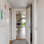 Dom wakacyjny Well-maintained With Sea View Close To Nature, The And