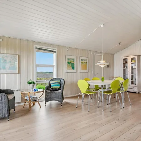 Well-maintained With Sea View Close To Nature, The And بيت للعطل *