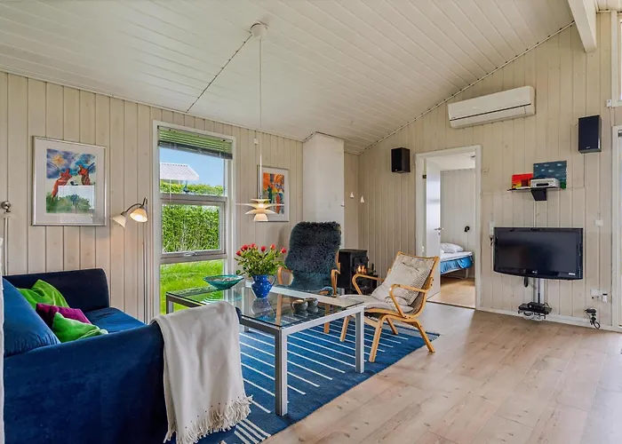 Well-maintained With Sea View Close To Nature, The And بيت للعطل *